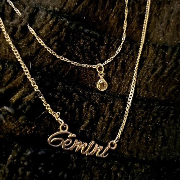 Gemini Double Layered Necklace - Picture 1 of 3